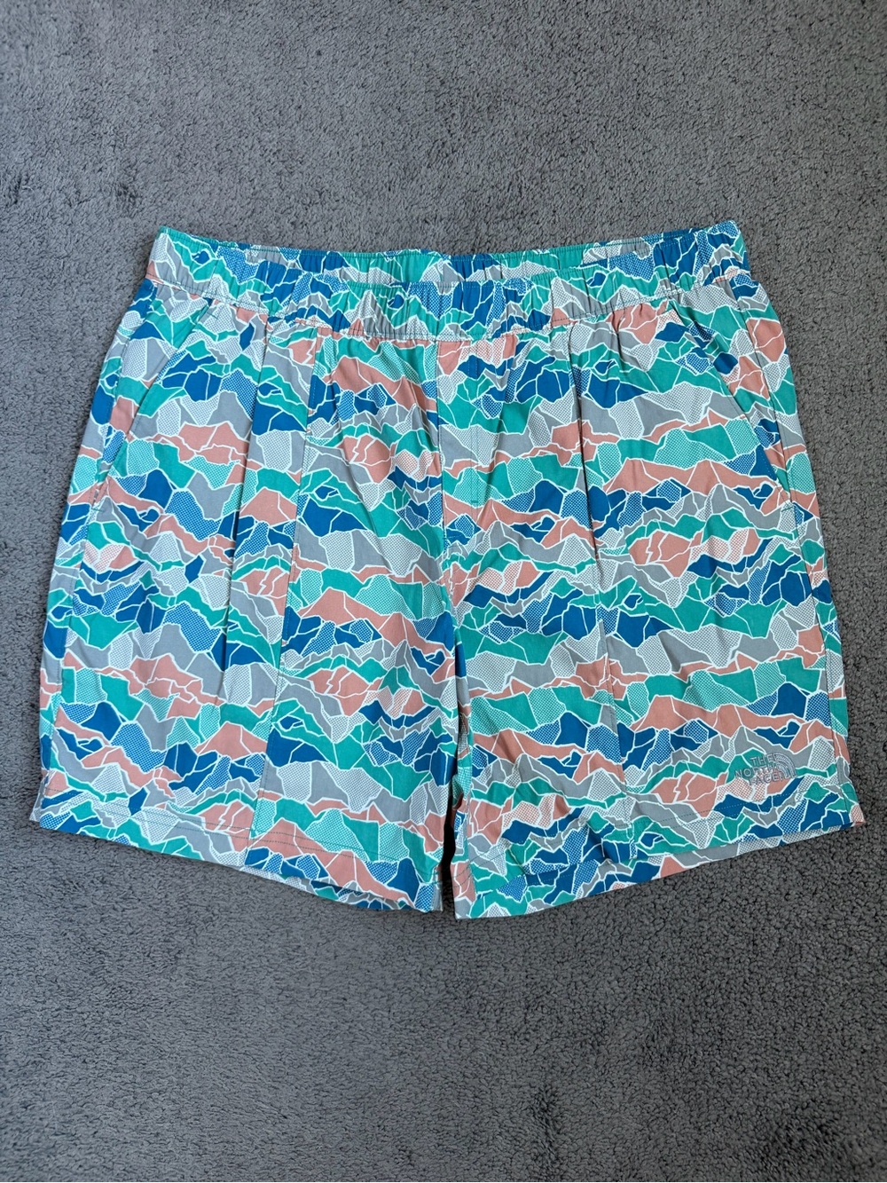 The North Face Teal Blue Multi-Color Pattern Elastic Waist Shorts